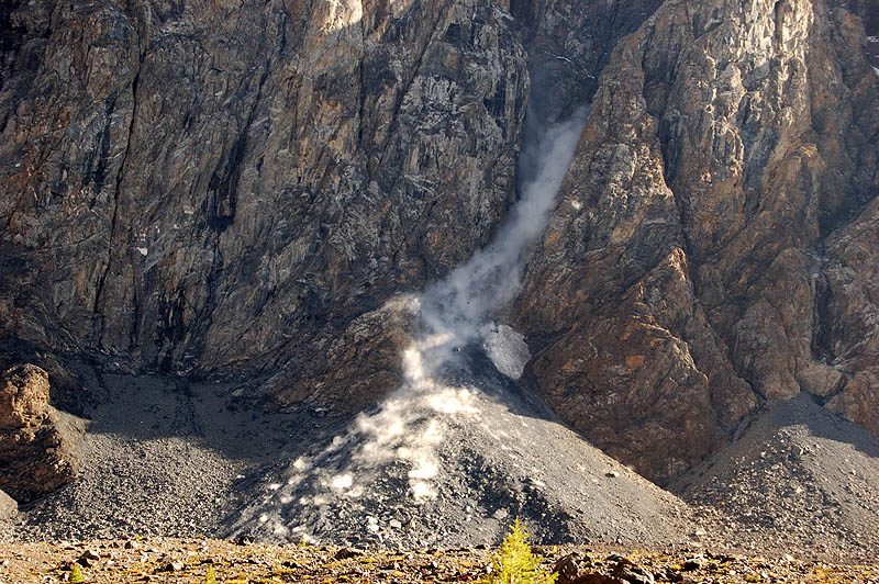 Камнепад с Караташа. 