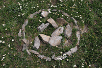 Камни.