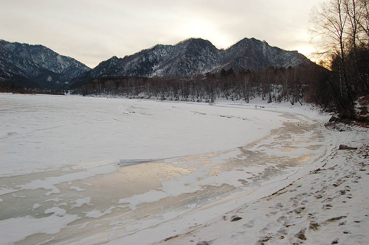 Чемальское водохранилище. 